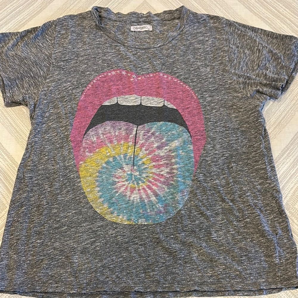 Lauren Moshi Women’s Gray Graphic Tee with Colorful Lips Design - Size XS